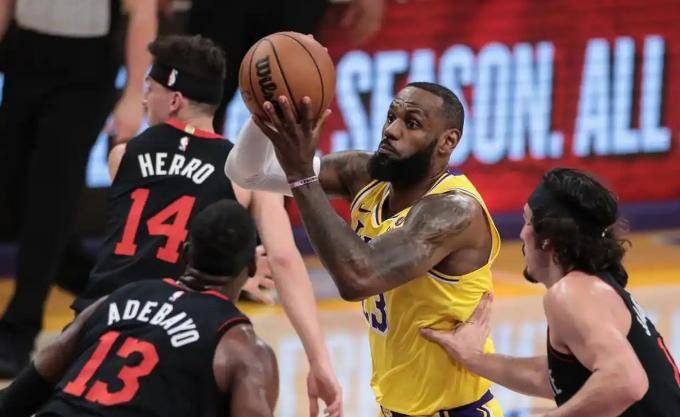 包含Ming赛事官方发布战术调整新规，曼联争议不断！的词条-开云官方入口